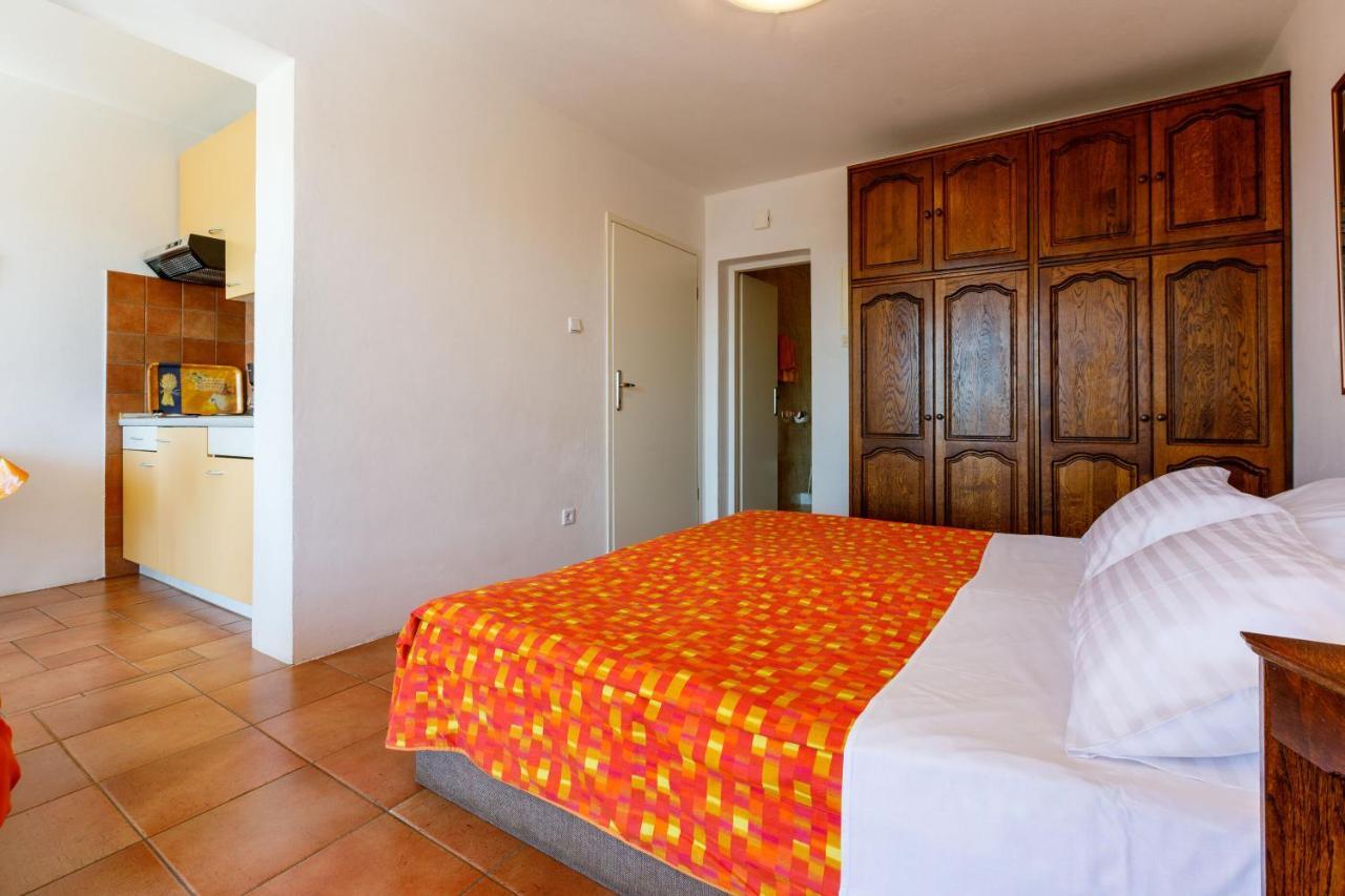 Apartments Loncaric Crikvenica Dış mekan fotoğraf
