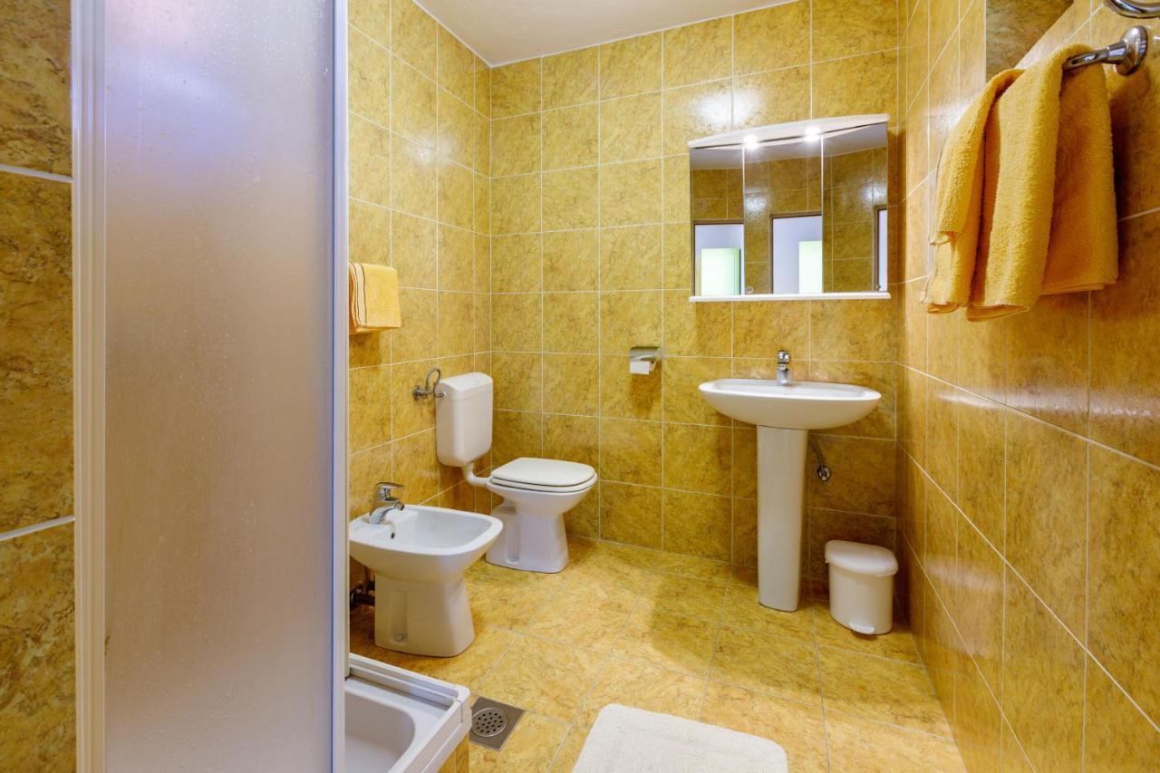 Apartments Loncaric Crikvenica Dış mekan fotoğraf