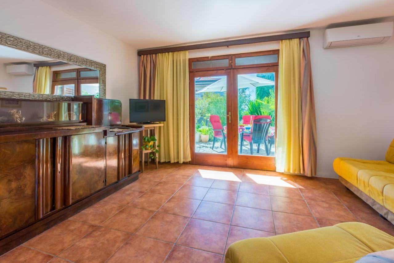 Apartments Loncaric Crikvenica Dış mekan fotoğraf