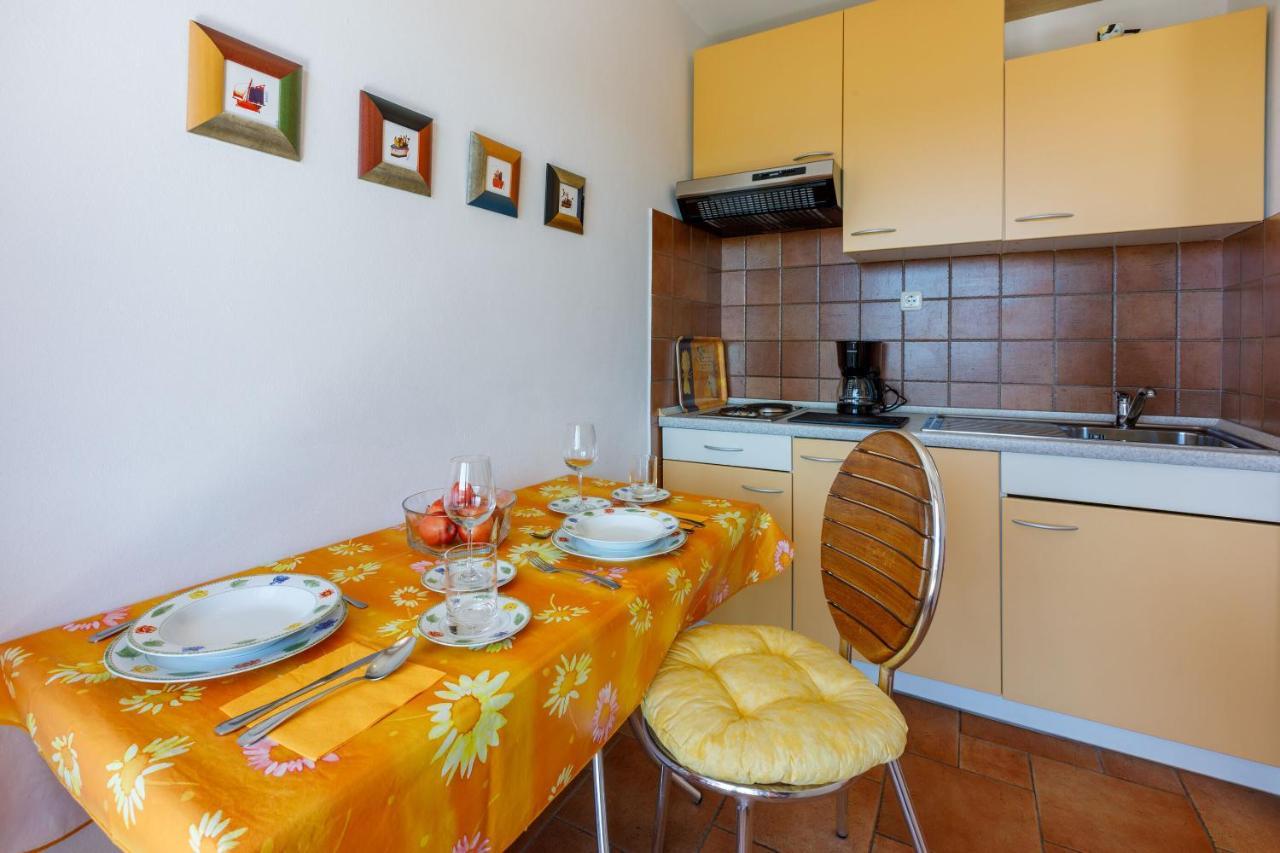 Apartments Loncaric Crikvenica Dış mekan fotoğraf